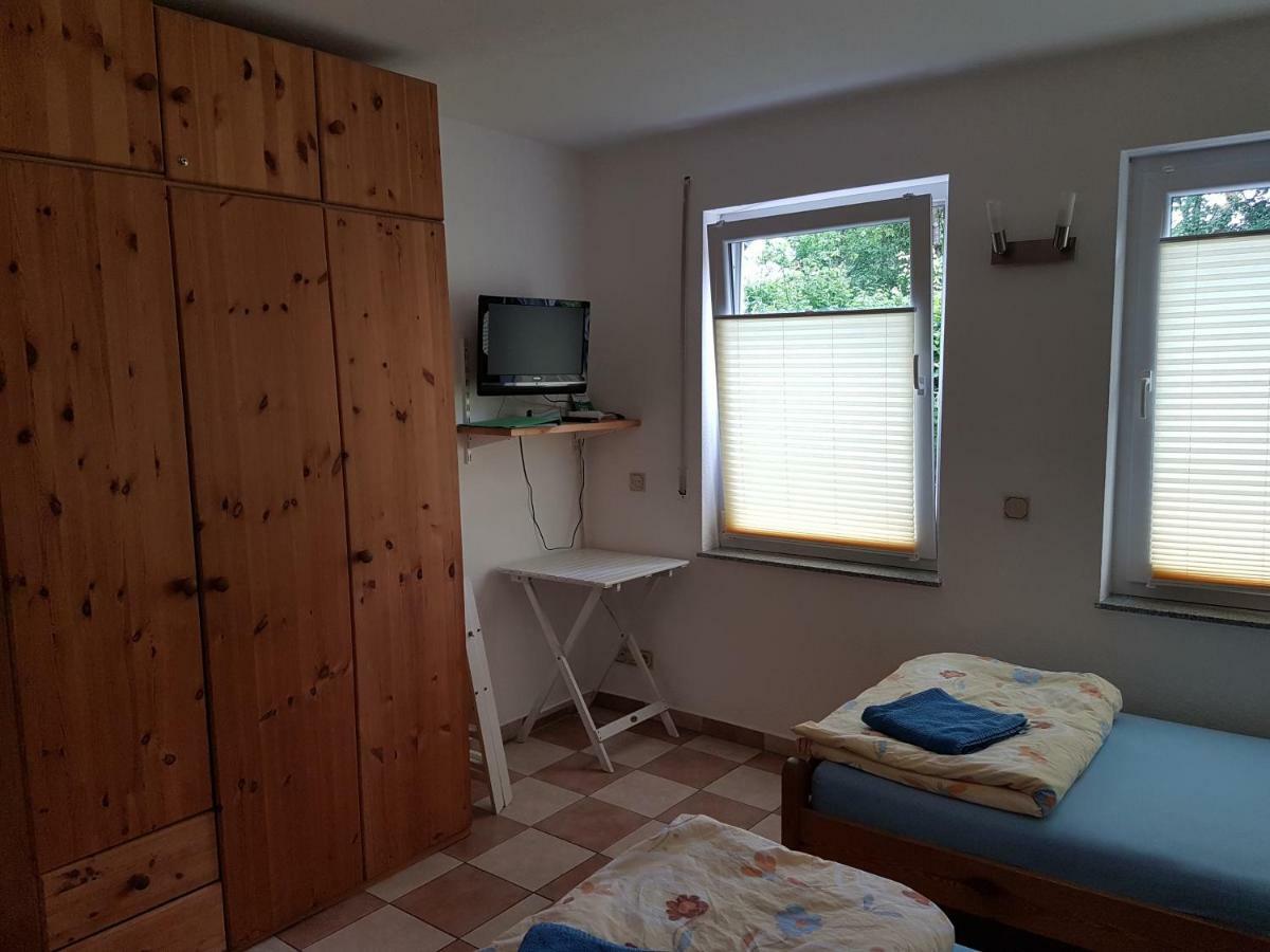 Gaestezimmer Auf Dem Campingplatz Konz Eksteriør bilde
